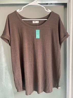 Maurices Textured Short Sleeve Tee in Brown